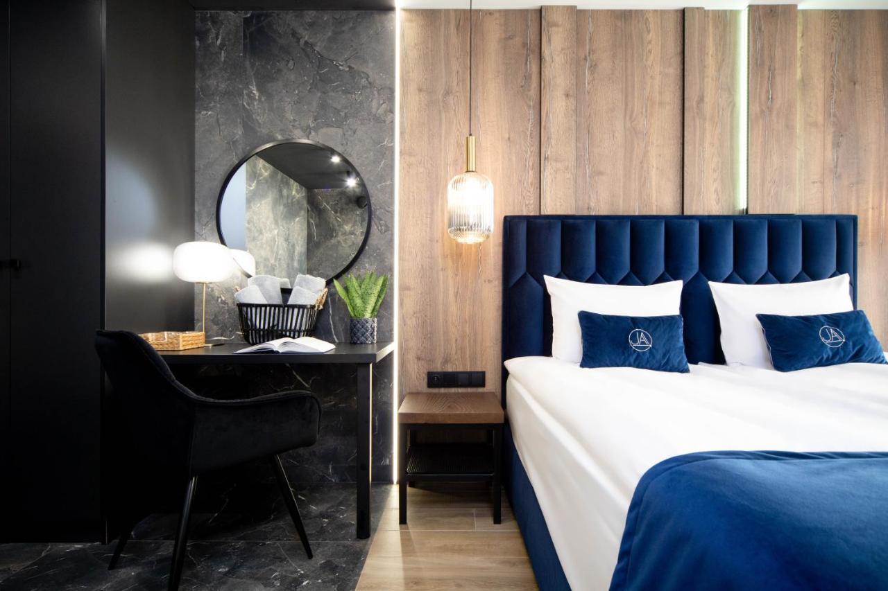 קרקוב Jacuzzi Apartment Main Square מראה חיצוני תמונה