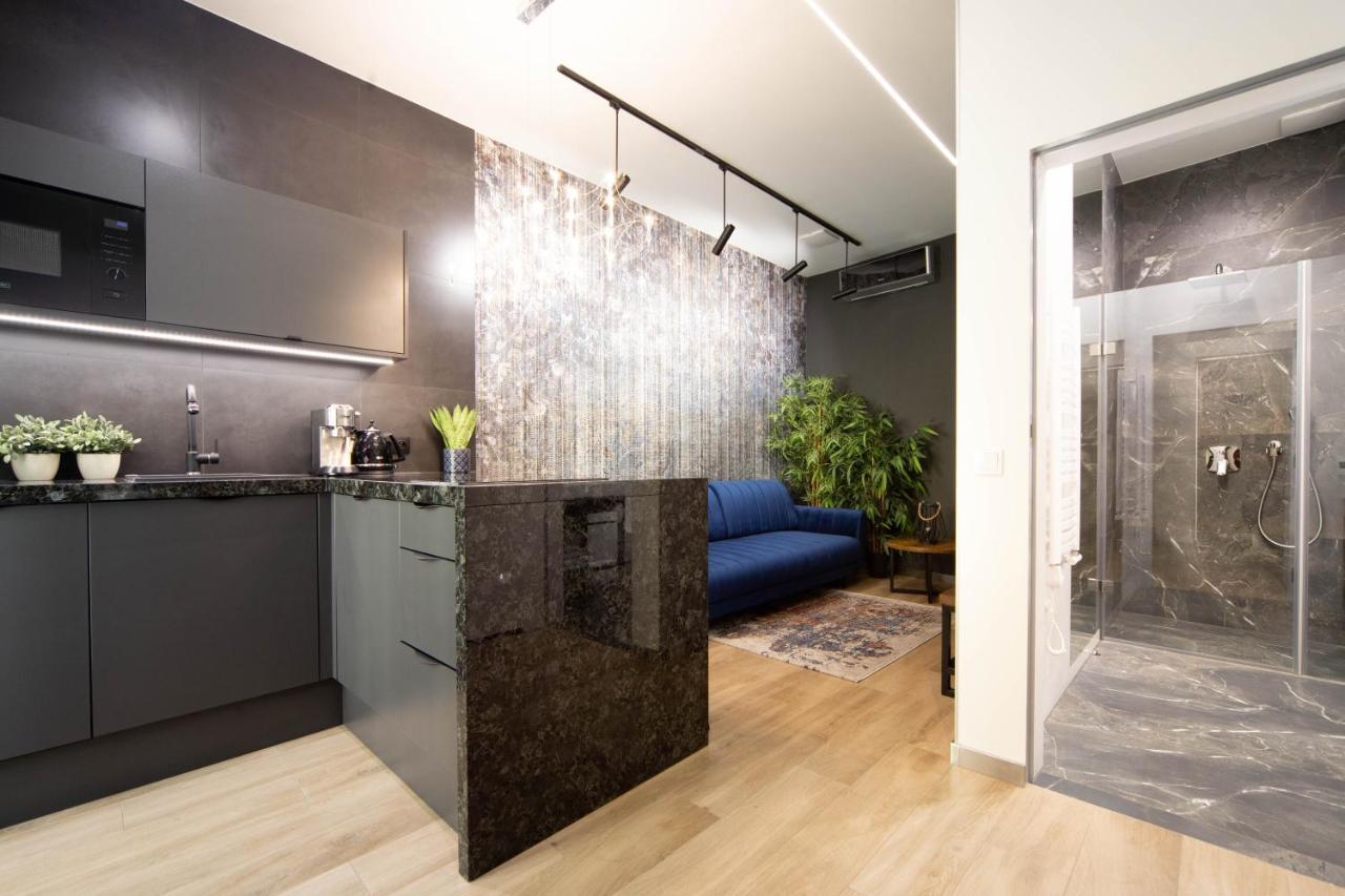 קרקוב Jacuzzi Apartment Main Square מראה חיצוני תמונה
