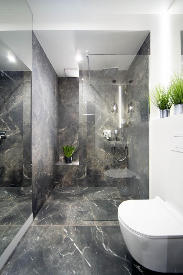 קרקוב Jacuzzi Apartment Main Square מראה חיצוני תמונה