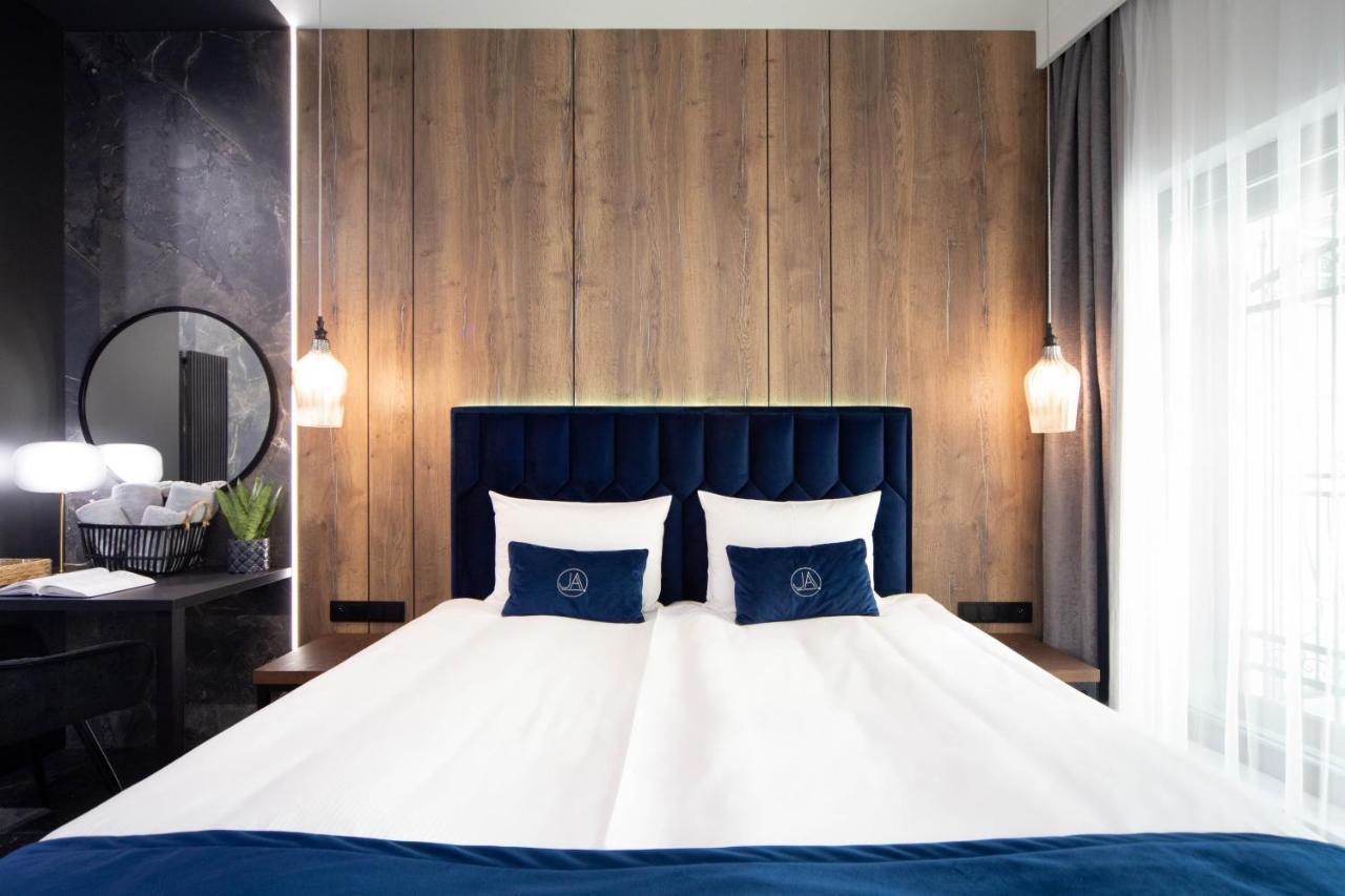 קרקוב Jacuzzi Apartment Main Square מראה חיצוני תמונה