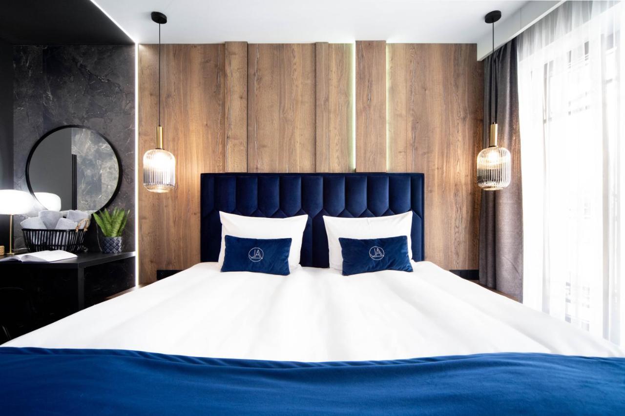 קרקוב Jacuzzi Apartment Main Square מראה חיצוני תמונה