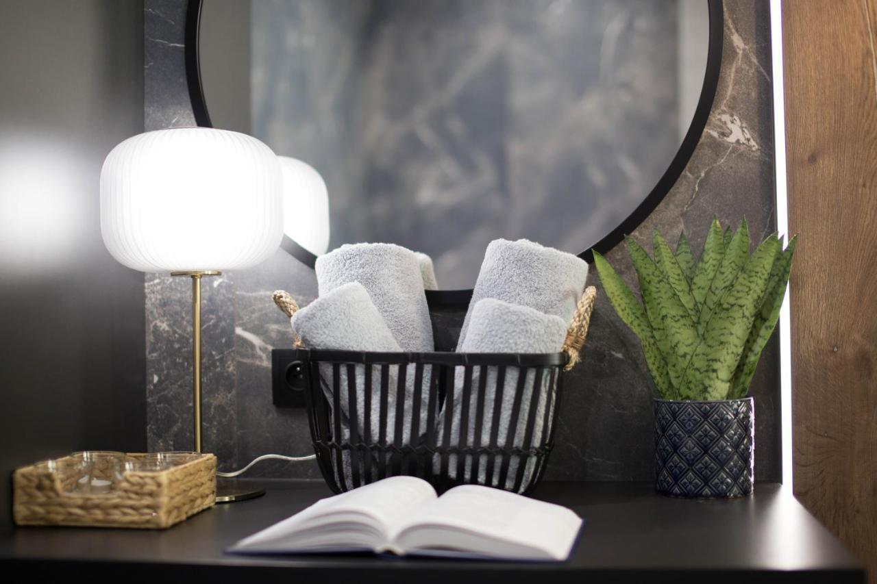 קרקוב Jacuzzi Apartment Main Square מראה חיצוני תמונה