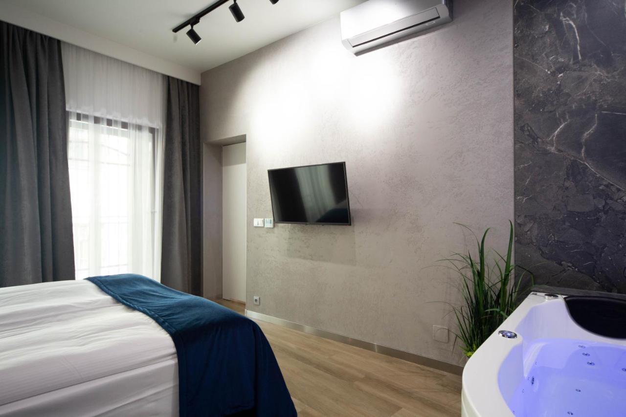 קרקוב Jacuzzi Apartment Main Square מראה חיצוני תמונה