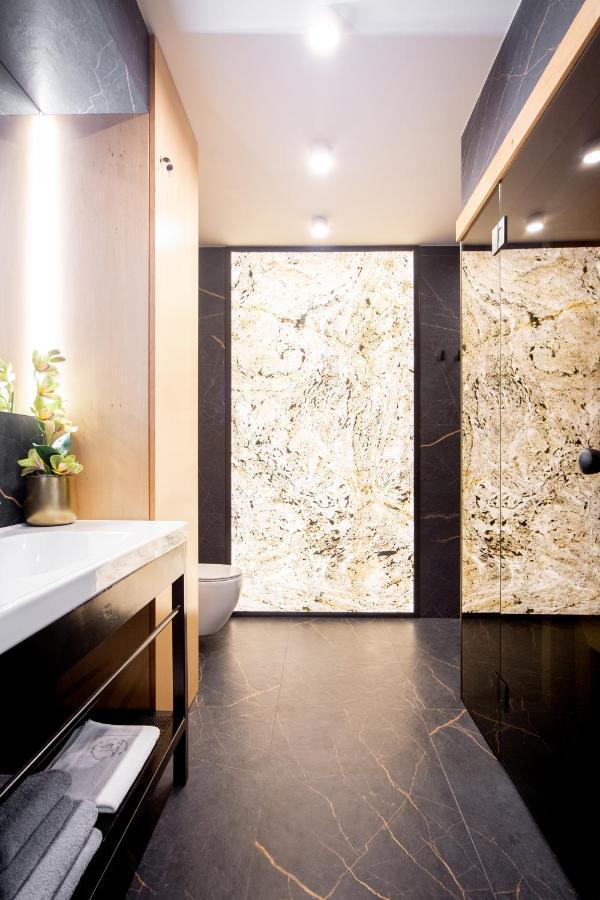 קרקוב Jacuzzi Apartment Main Square מראה חיצוני תמונה