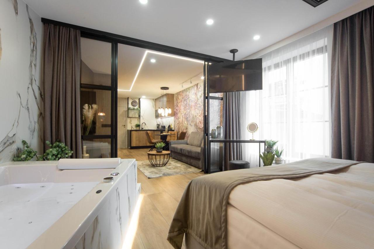 קרקוב Jacuzzi Apartment Main Square מראה חיצוני תמונה