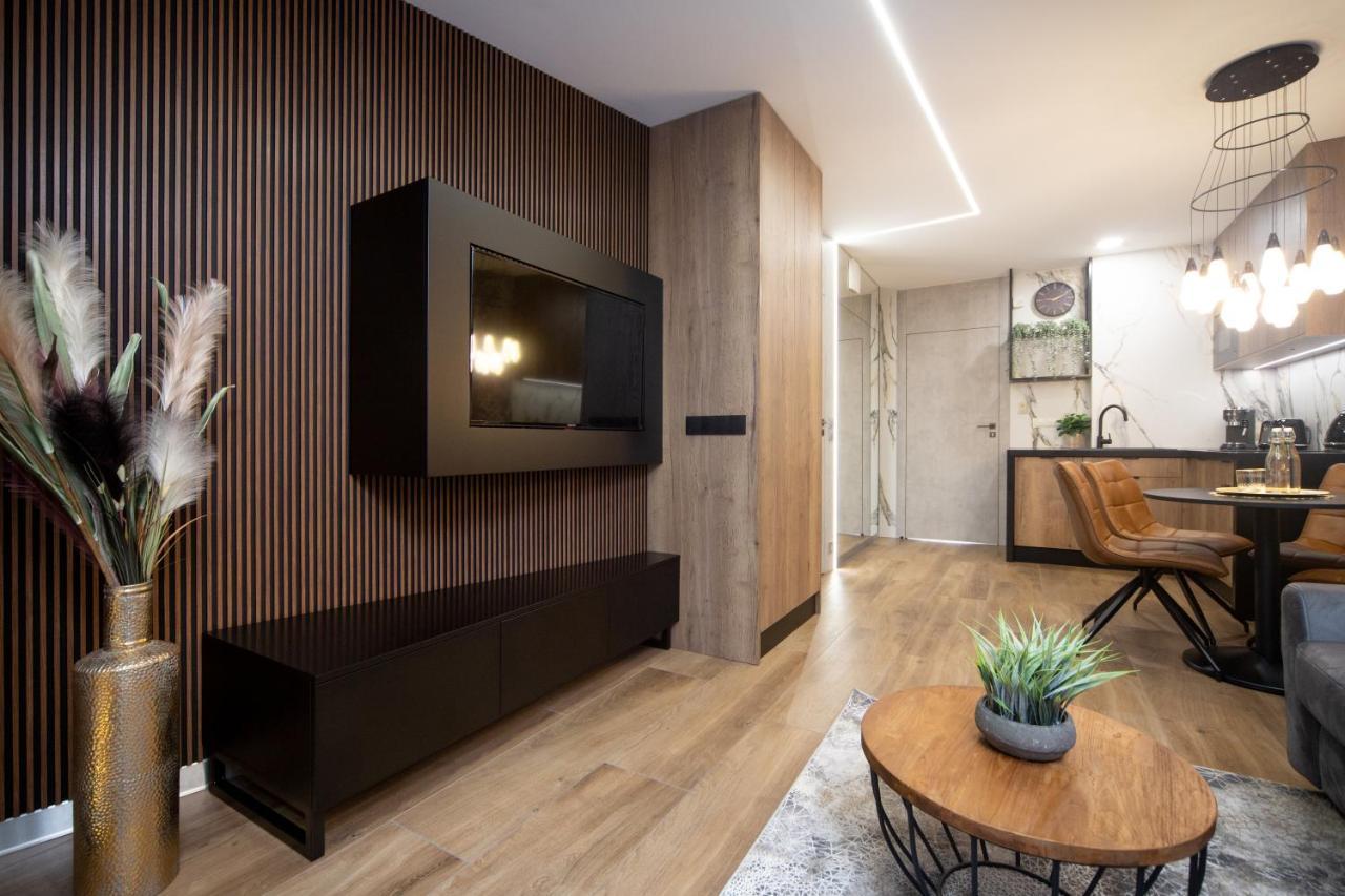 קרקוב Jacuzzi Apartment Main Square מראה חיצוני תמונה