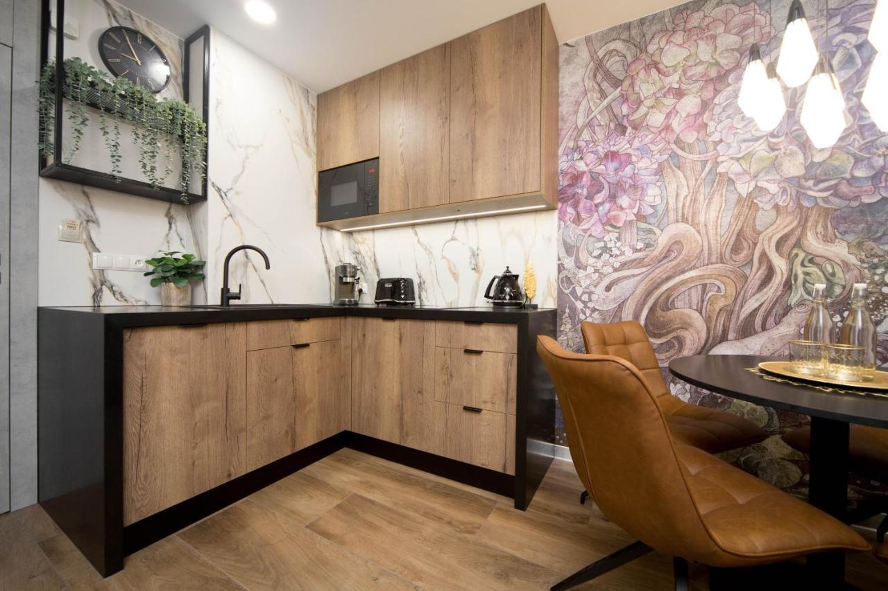 קרקוב Jacuzzi Apartment Main Square מראה חיצוני תמונה